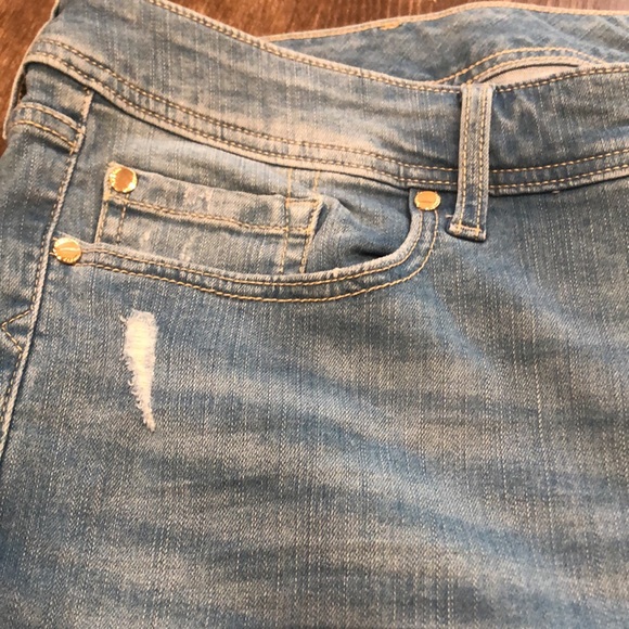 Torrid Feel the Fit Mid-Rise Flare Plus Size 28S - Picture 3 of 9